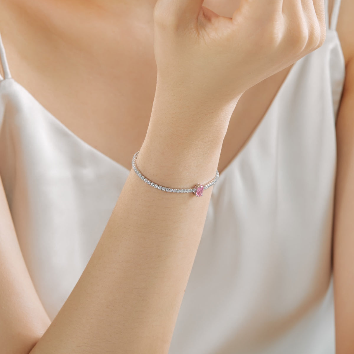 [ORA ]0.75 Carat Exquisite Oval Cut Daily Bracelet