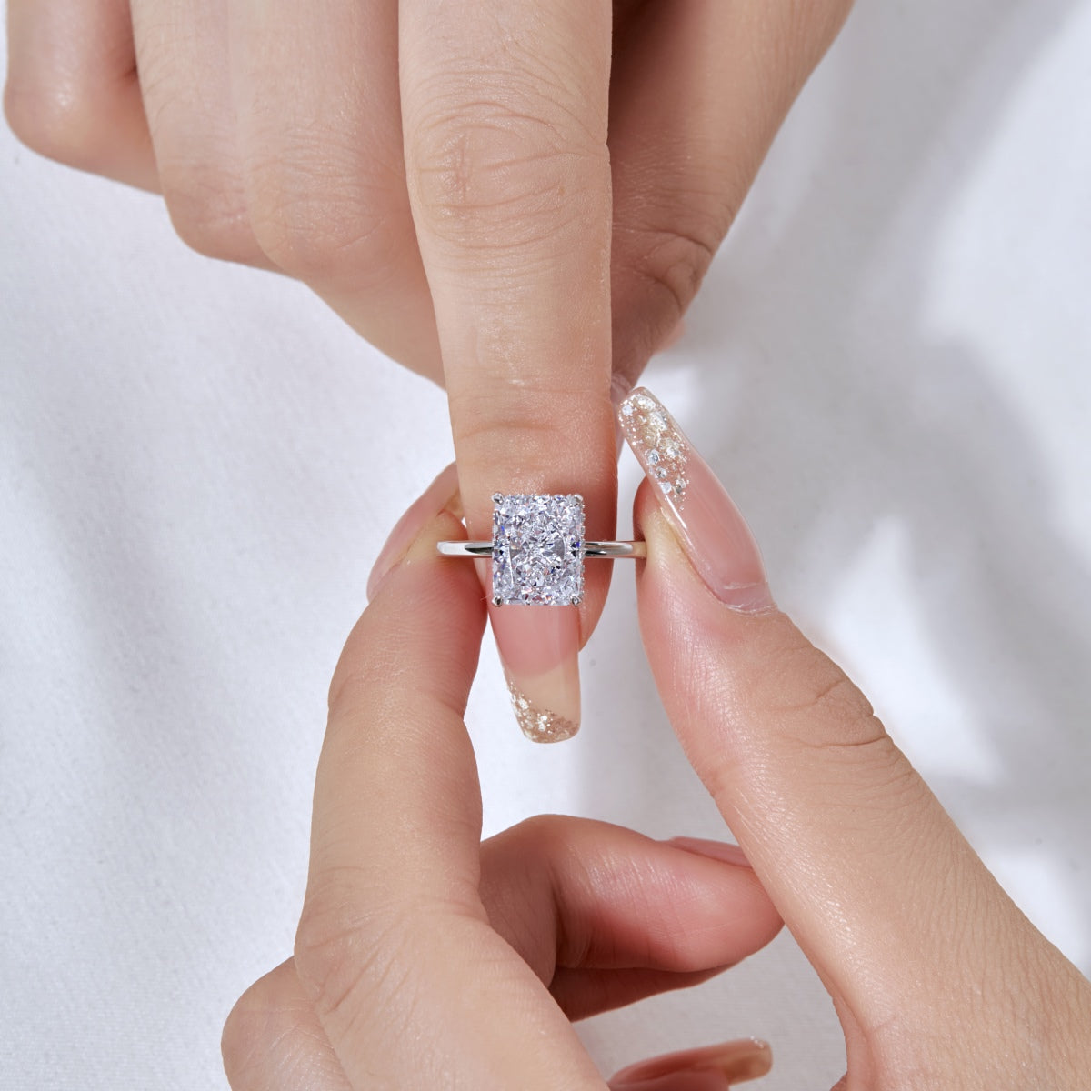 [ORA ]4.0 Carat Ornate Enchanting Radiand Cut Banquet Ring
