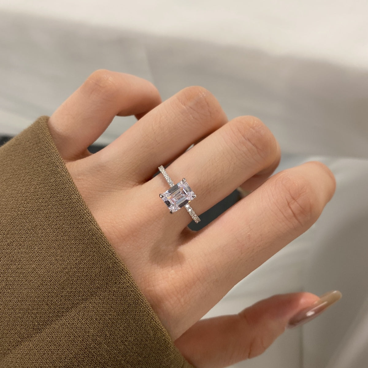 [ORA ]2.0 Carat Scintillating Ornate Radiant Cut Party Ring