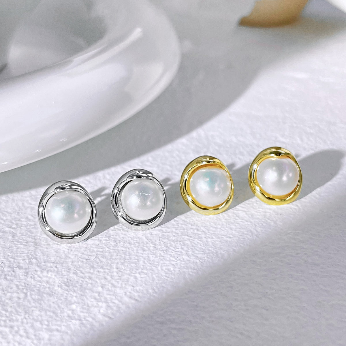 [ORA ]Dainty Bread Pearl Earrings