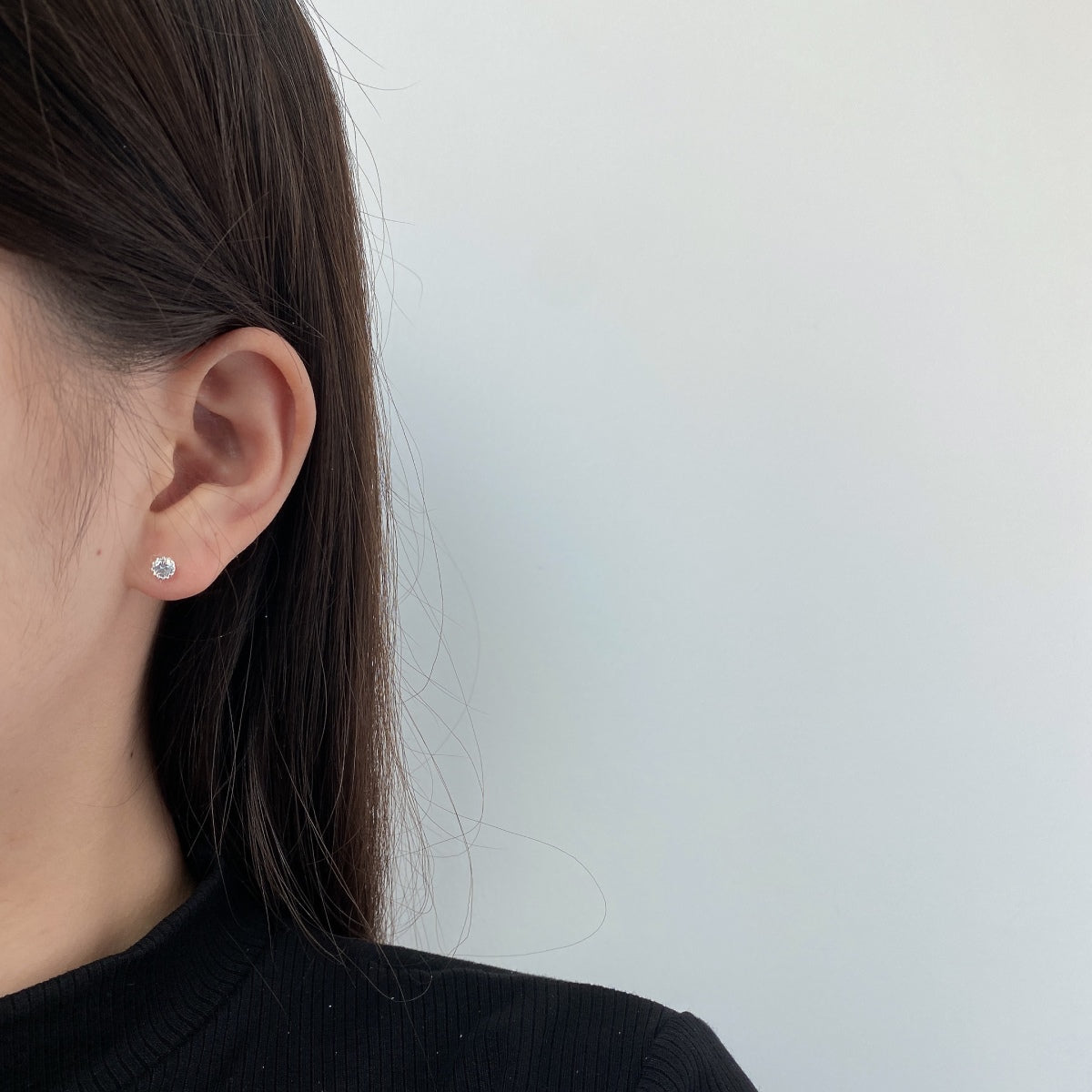 [ORA ]Sparkling Colorful Round Shape Earrings
