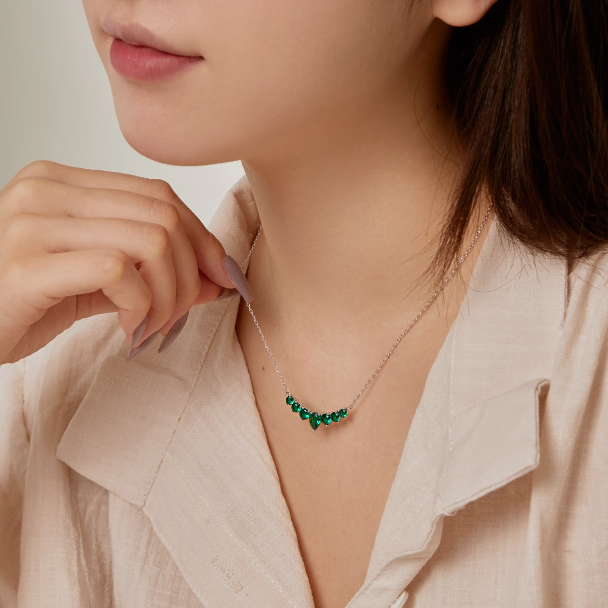 [ORA ]Dainty Colorful Heart Necklace