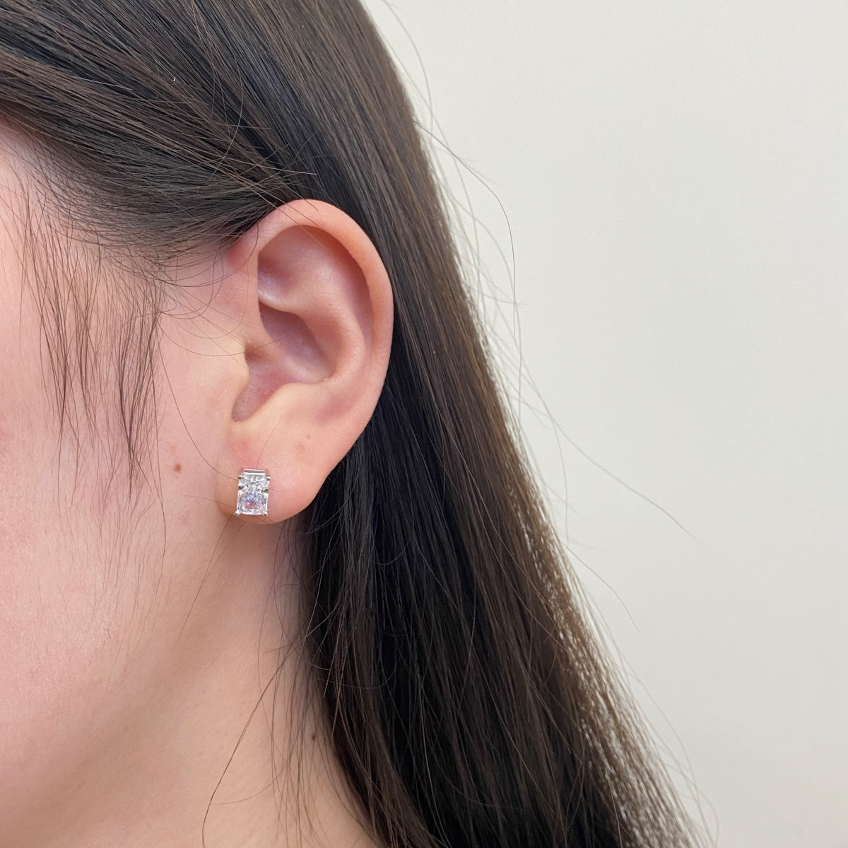 [ORA ]Radiant Luxurious Princess Cut Daily Earrings