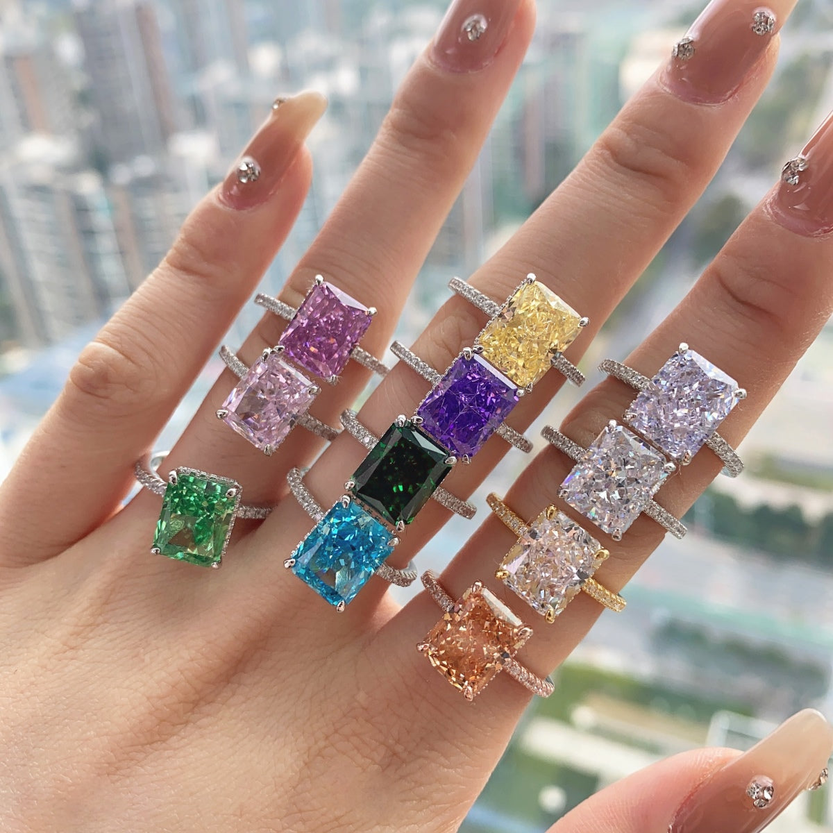 [ORA ]4.0 Carat Luxurious Engagement Ring