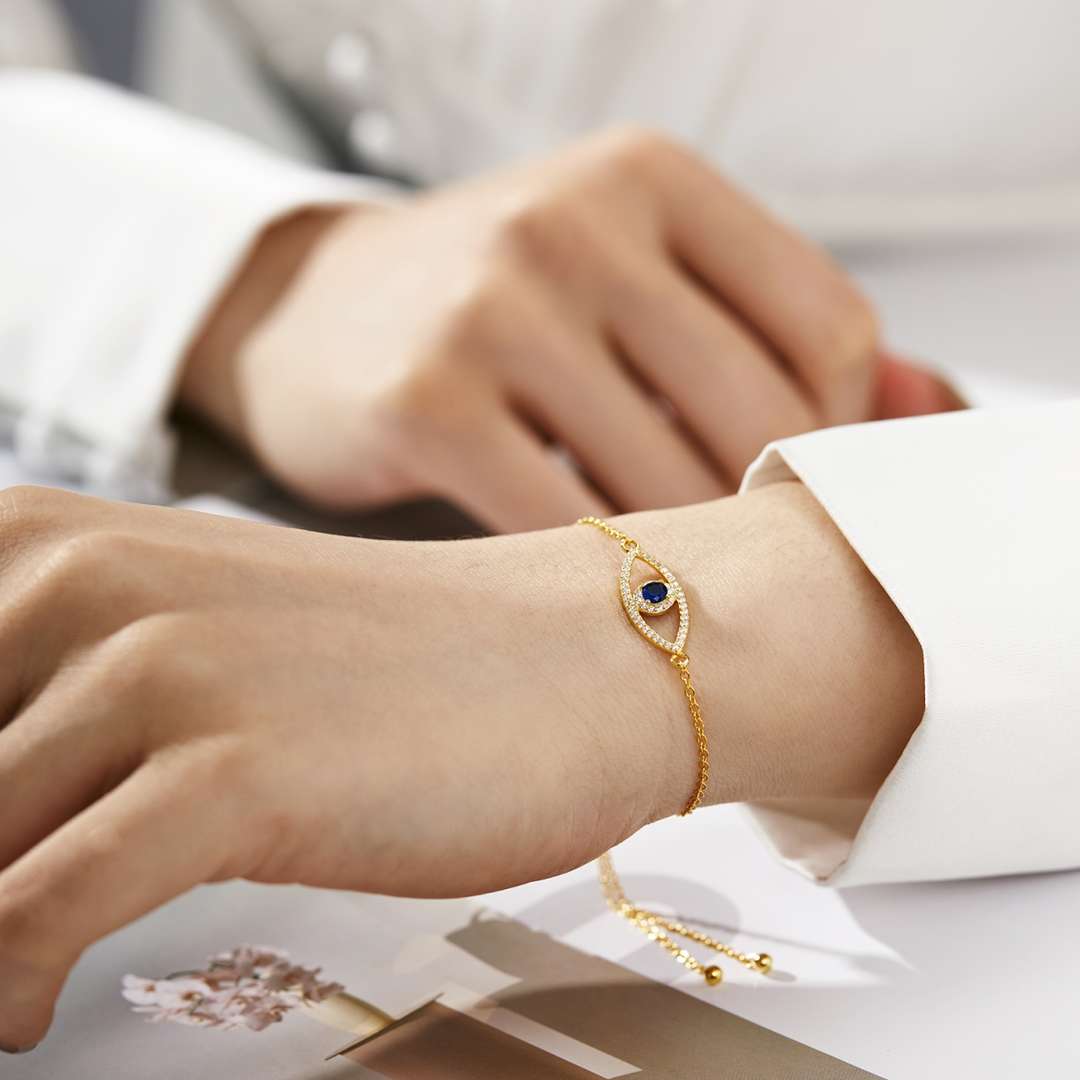 [ORA ]Devil's Eye Hollow Design Bracelet