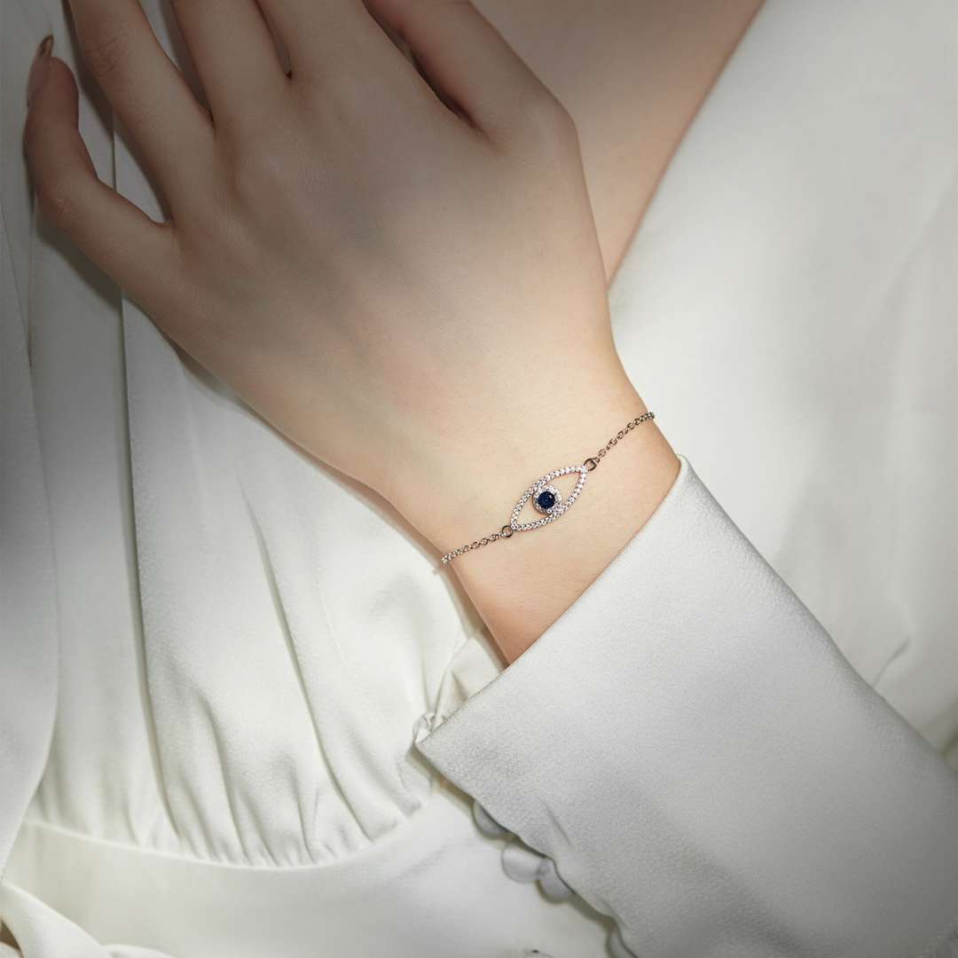 [ORA ]Devil's Eye Hollow Design Bracelet