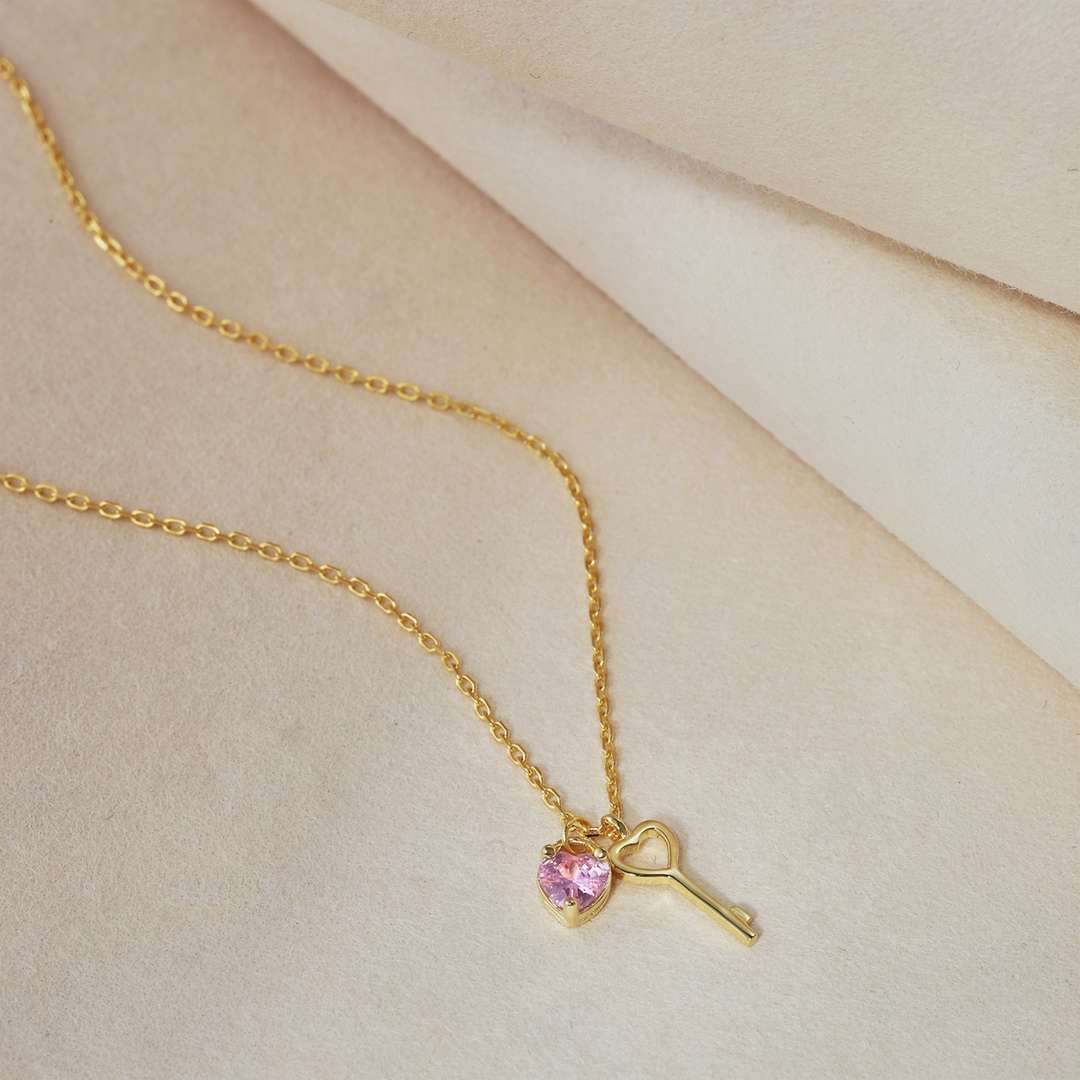 [ORA]Unique Heart Shape Key Pendent Necklace