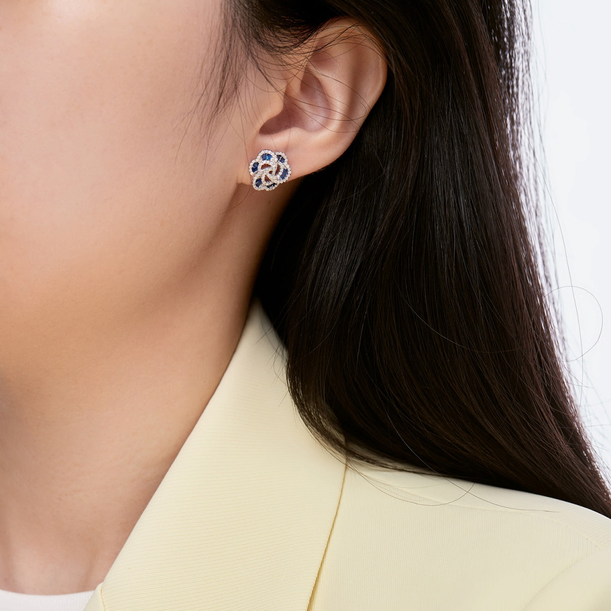 [ORA ]Exquisite Flower Shape Daily Earrings