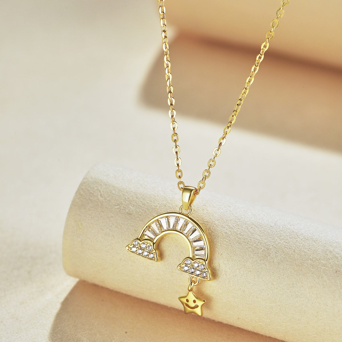 [ORA ]Unique Rainbow Star Necklace