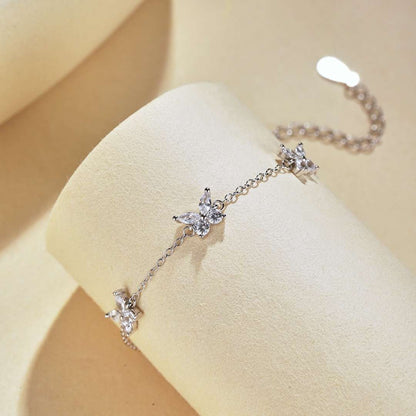 [ORA ]Radiant Butterfly Shape Necklace