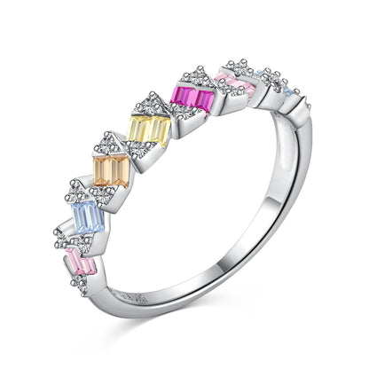 [ORA ]Delicate Vibrant Emerald Cut Daily Ring