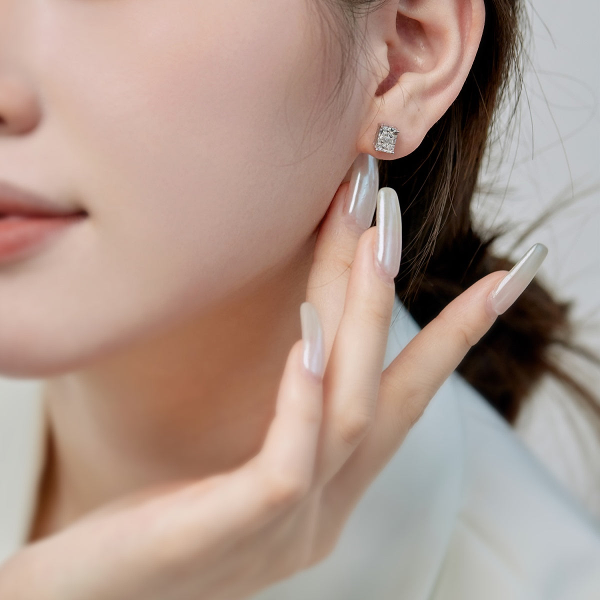 [ORA ]Radiant Luxurious Princess Cut Daily Earrings