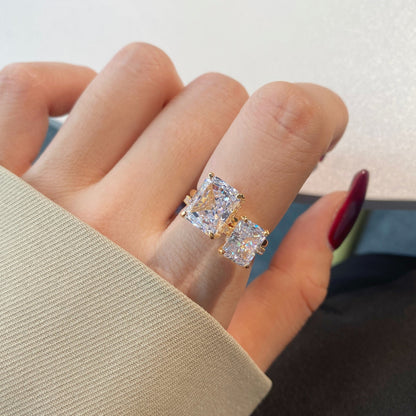 [ORA ]4.0 Carat Ornate Enchanting Radiand Cut Banquet Ring