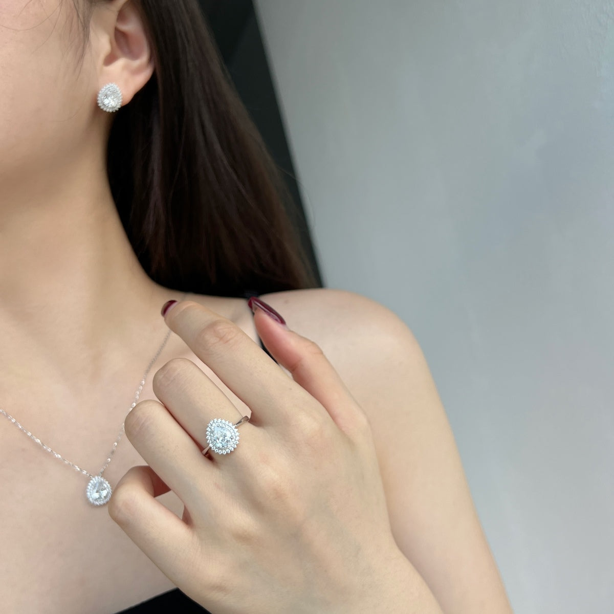 [ORA ]Delicate Gorgeous Pear Cut Daily Earrings