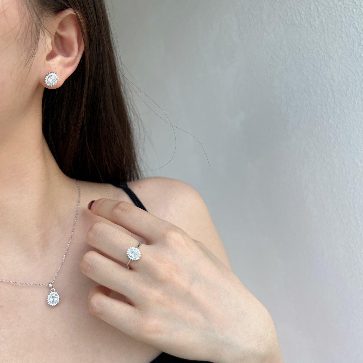 [ORA ]Delicate Radiant Oval Cut Daily Earrings