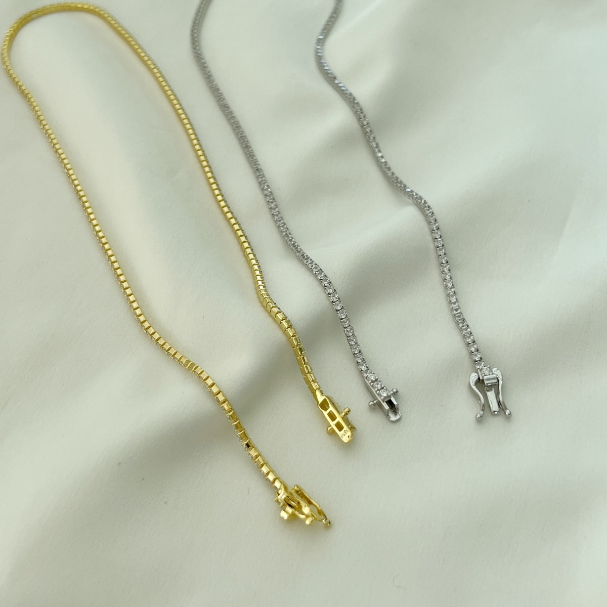 [ORA ]Delicate Round Shape Tennis Necklace