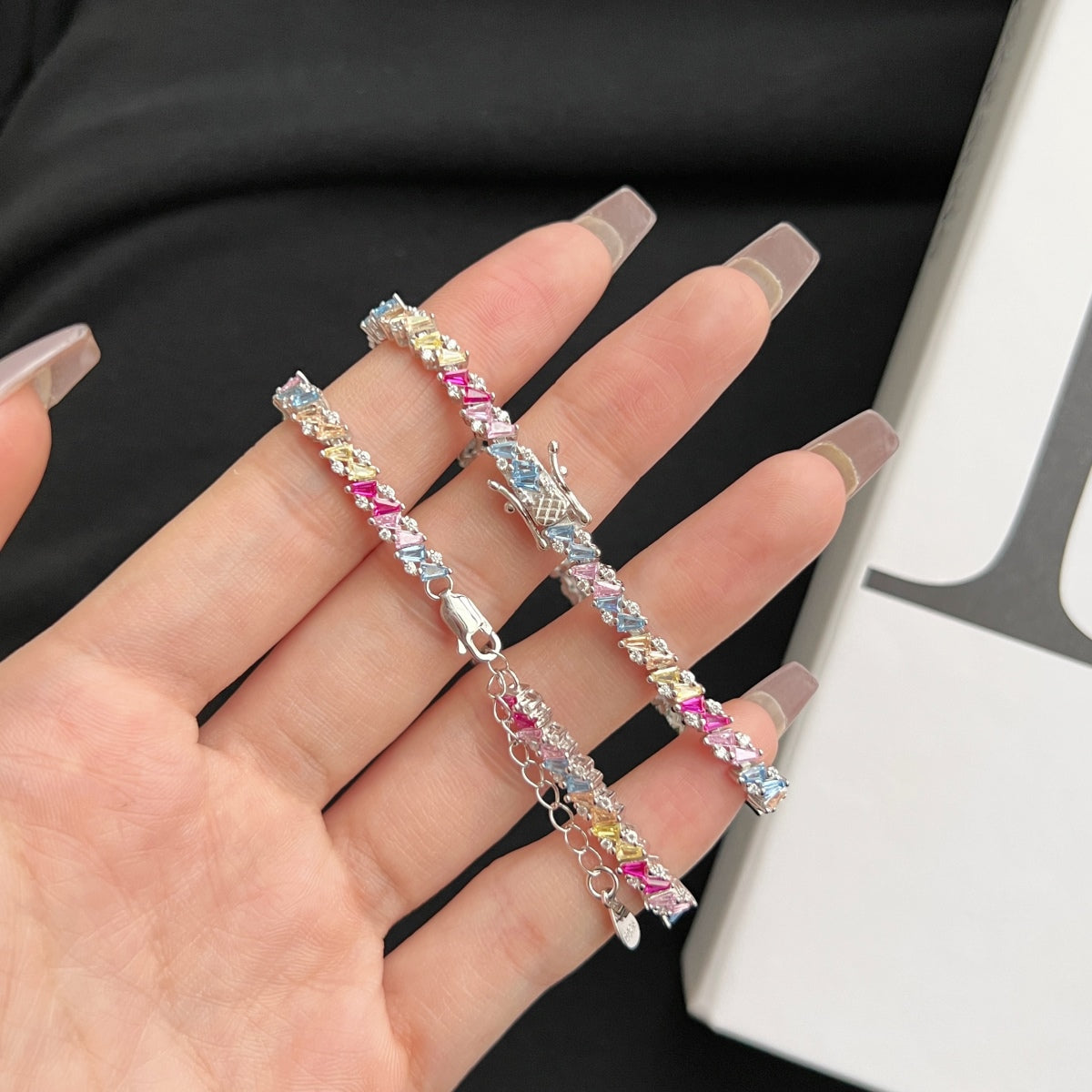 [ORA ]Ornate Sparkling Multi Cut Party Bracelet