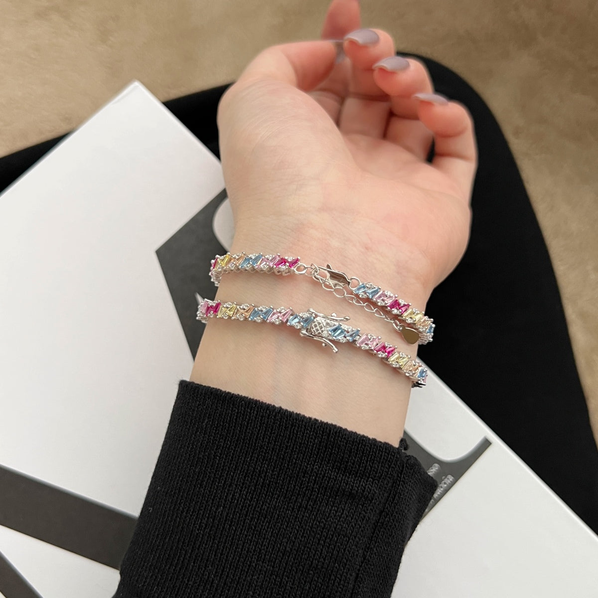 [ORA ]Ornate Sparkling Multi Cut Party Bracelet