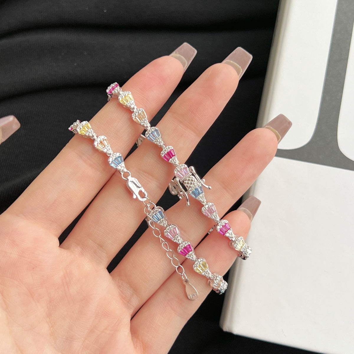 [ORA ]Radiant Water Drop Shape Daily Bracelet