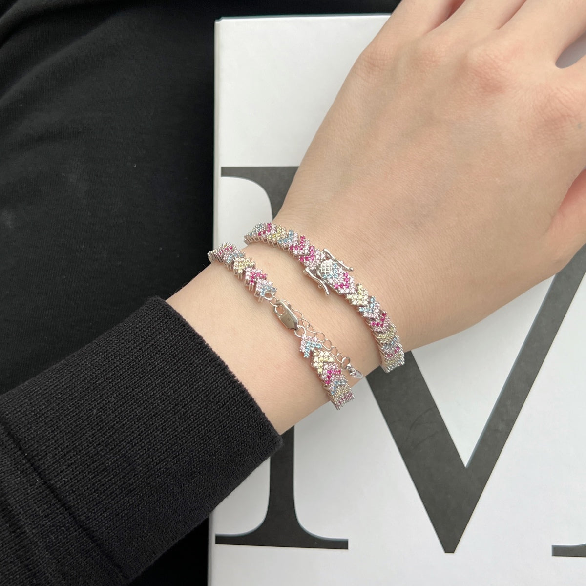 [ORA ]Ornate Sparkling Round Cut Party Bracelet