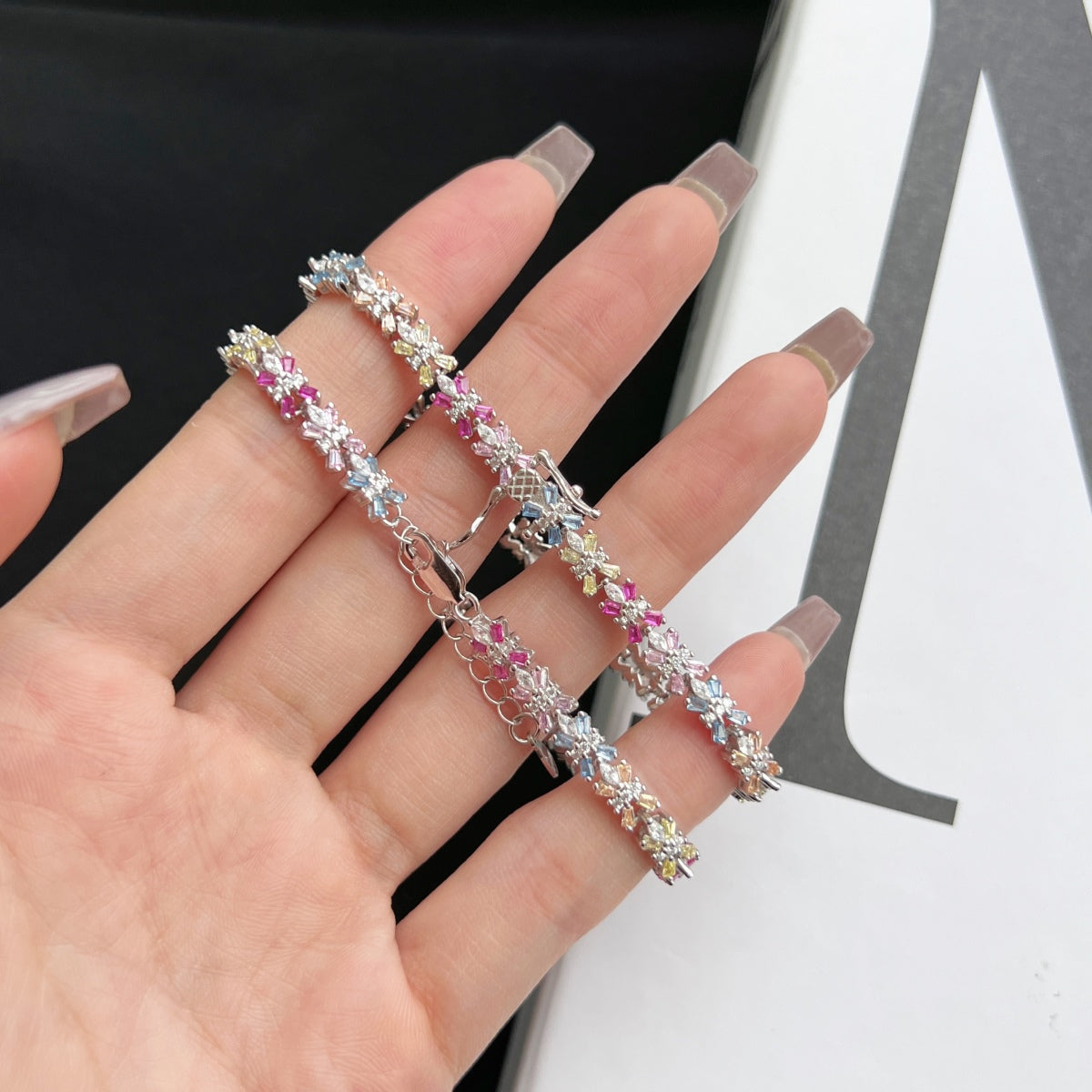 [ORA ]Radiant Colorful Emerald Cut Party Bracelet