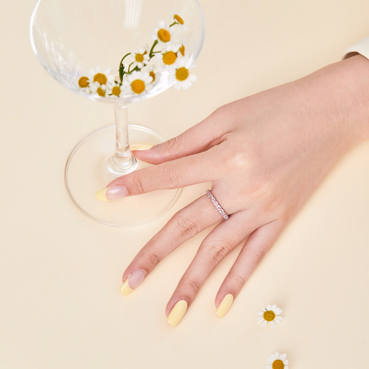 [ORA ]Dainty Ebullient Round Cut Daily Ring
