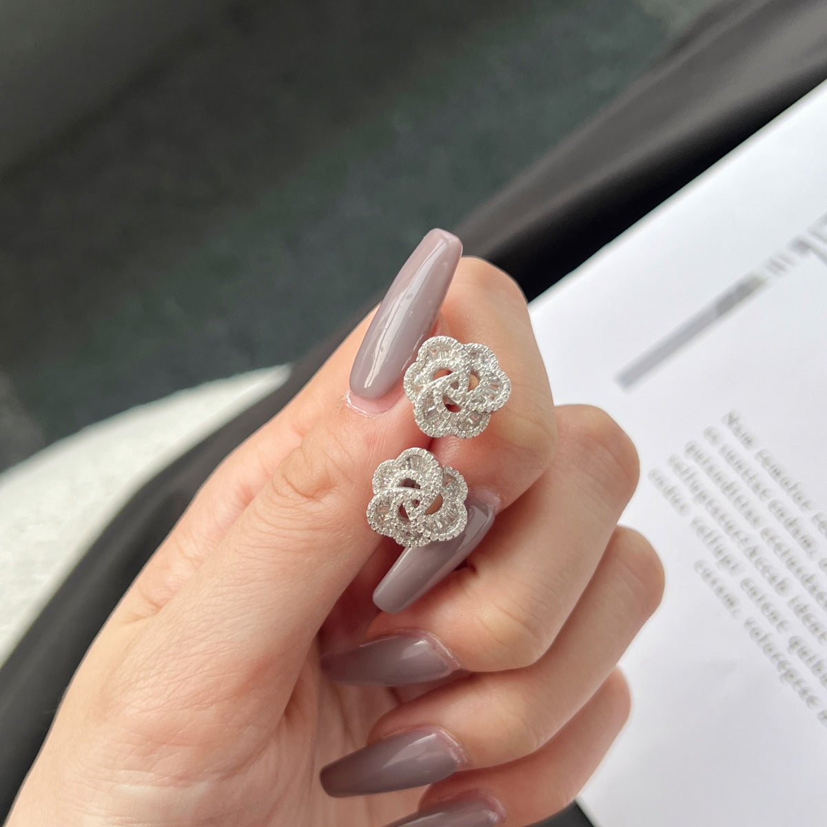 [ORA ]Exquisite Flower Shape Daily Earrings