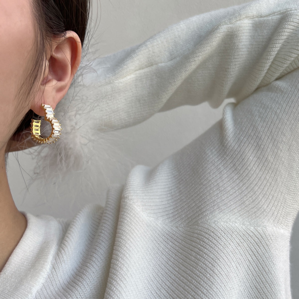 [ORA ]Radiant Heart Cutout Earrings