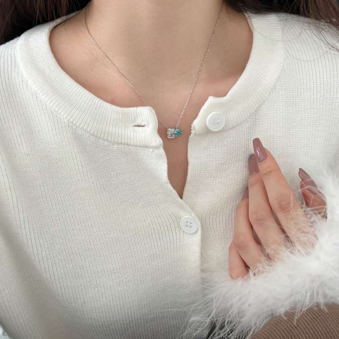 [ORA]Dazzling Square & Heart Shape Necklace