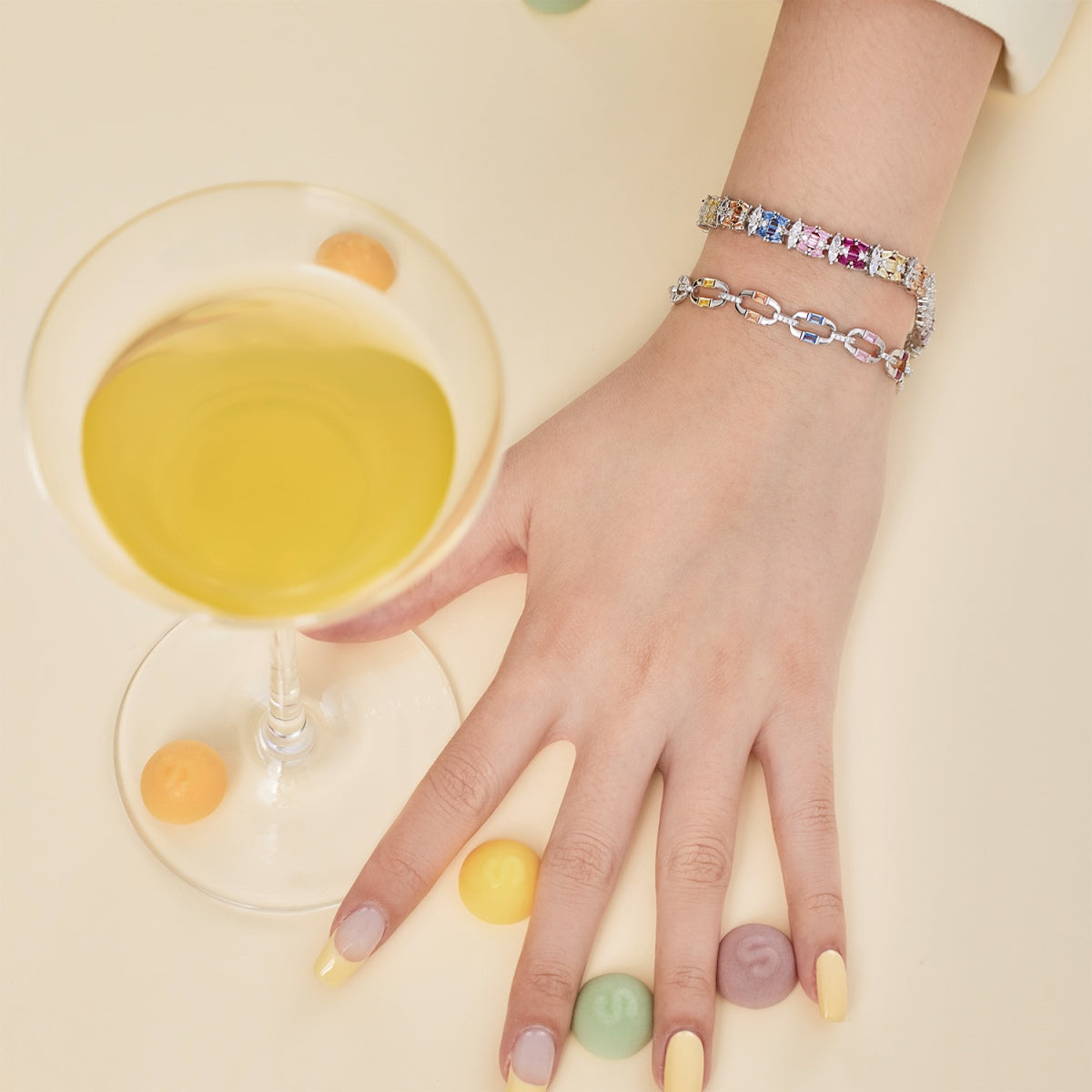 [ORA ]Dazzling Colorful Daily Bracelet