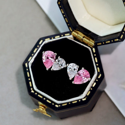 [ORA ]Dazzling Elegant Heart Cut Lover Earrings