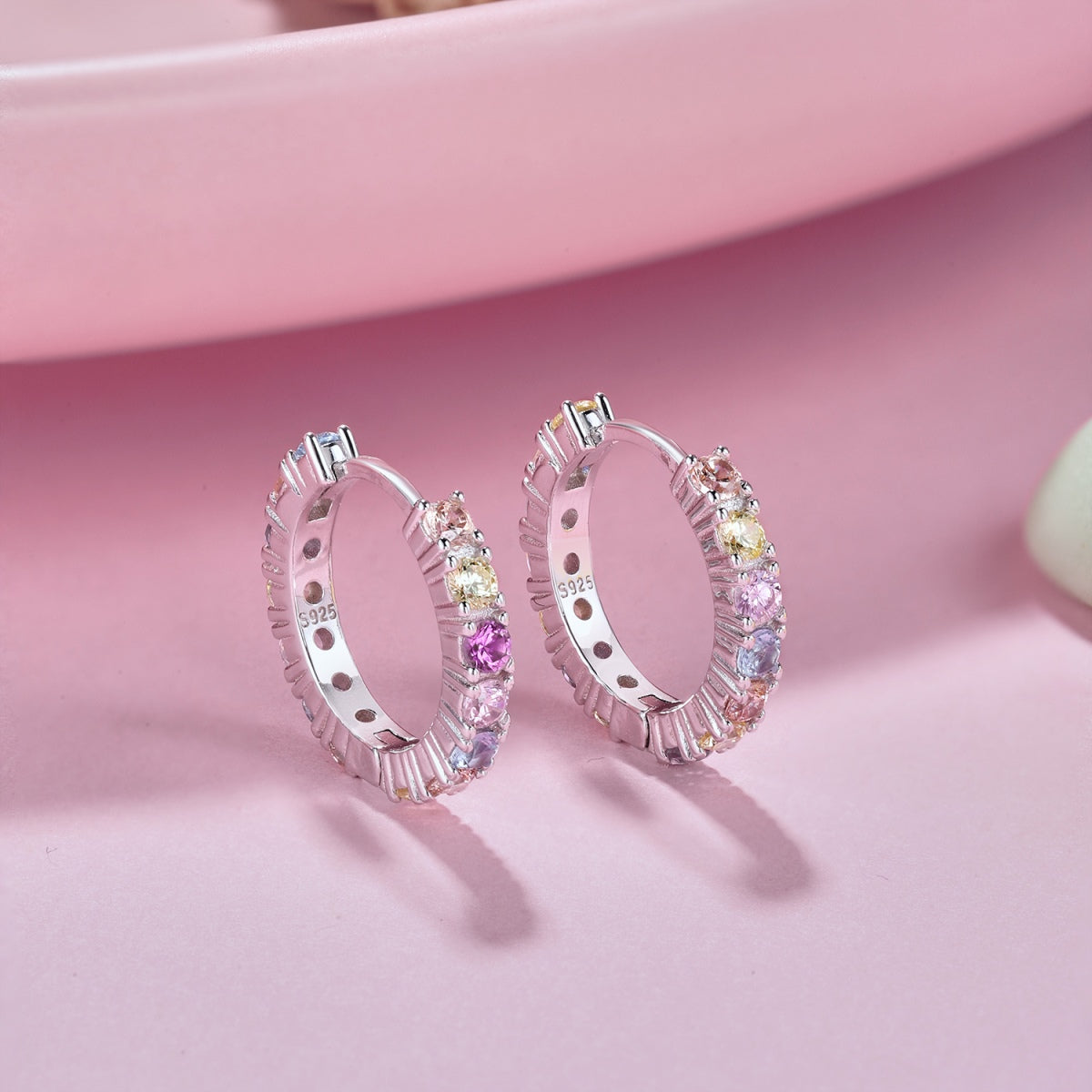 [ORA ]Radiant Colorful Round Cut Earrings