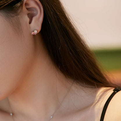 [ORA ]Dazzling Elegant Heart Cut Lover Earrings