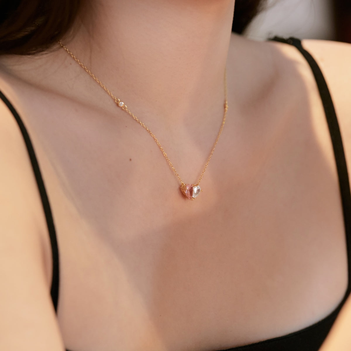 [ORA ]Unique Heart Shape Necklace