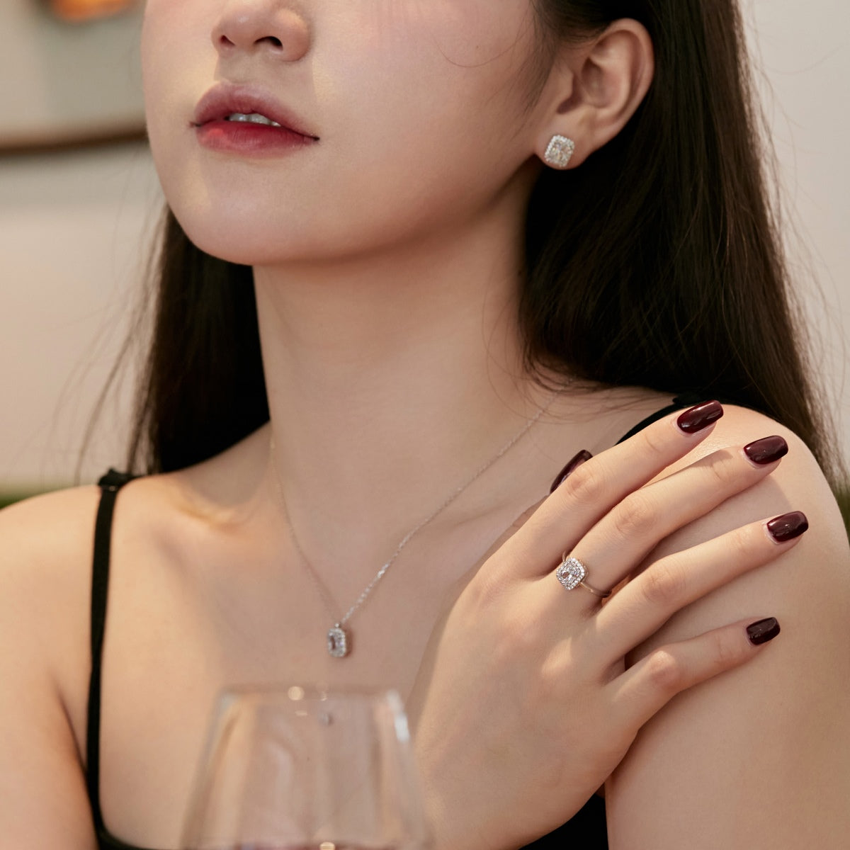 [ORA ]1.0 Carat Luxurious Dainty Emerald Cut Daily Earrings