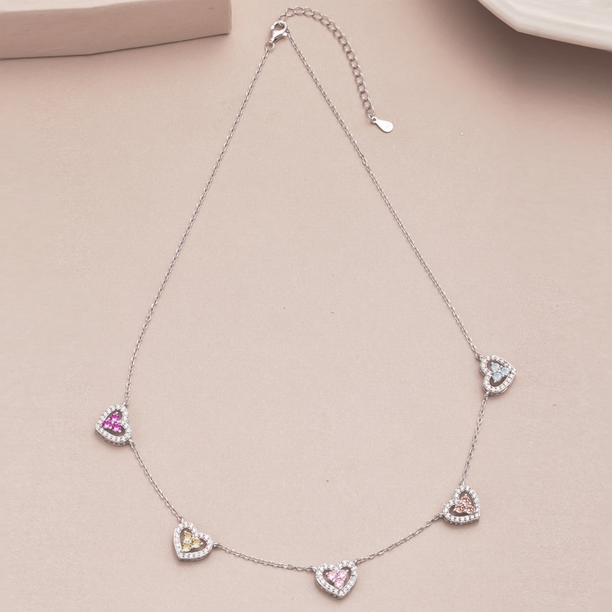 [ORA ]Sparkling Five Heart Necklace