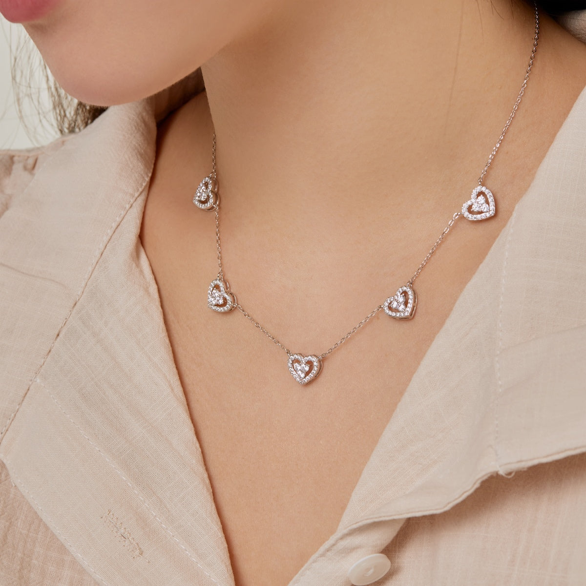[ORA ]Sparkling Five Heart Necklace