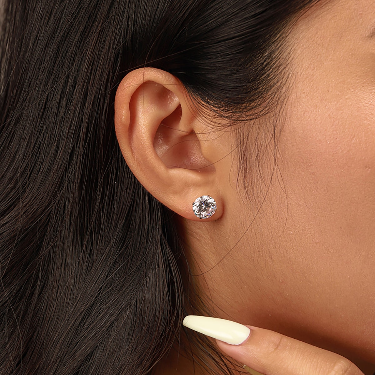 [ORA ]Stylish Shiny Round Center Stone Stud Earrings