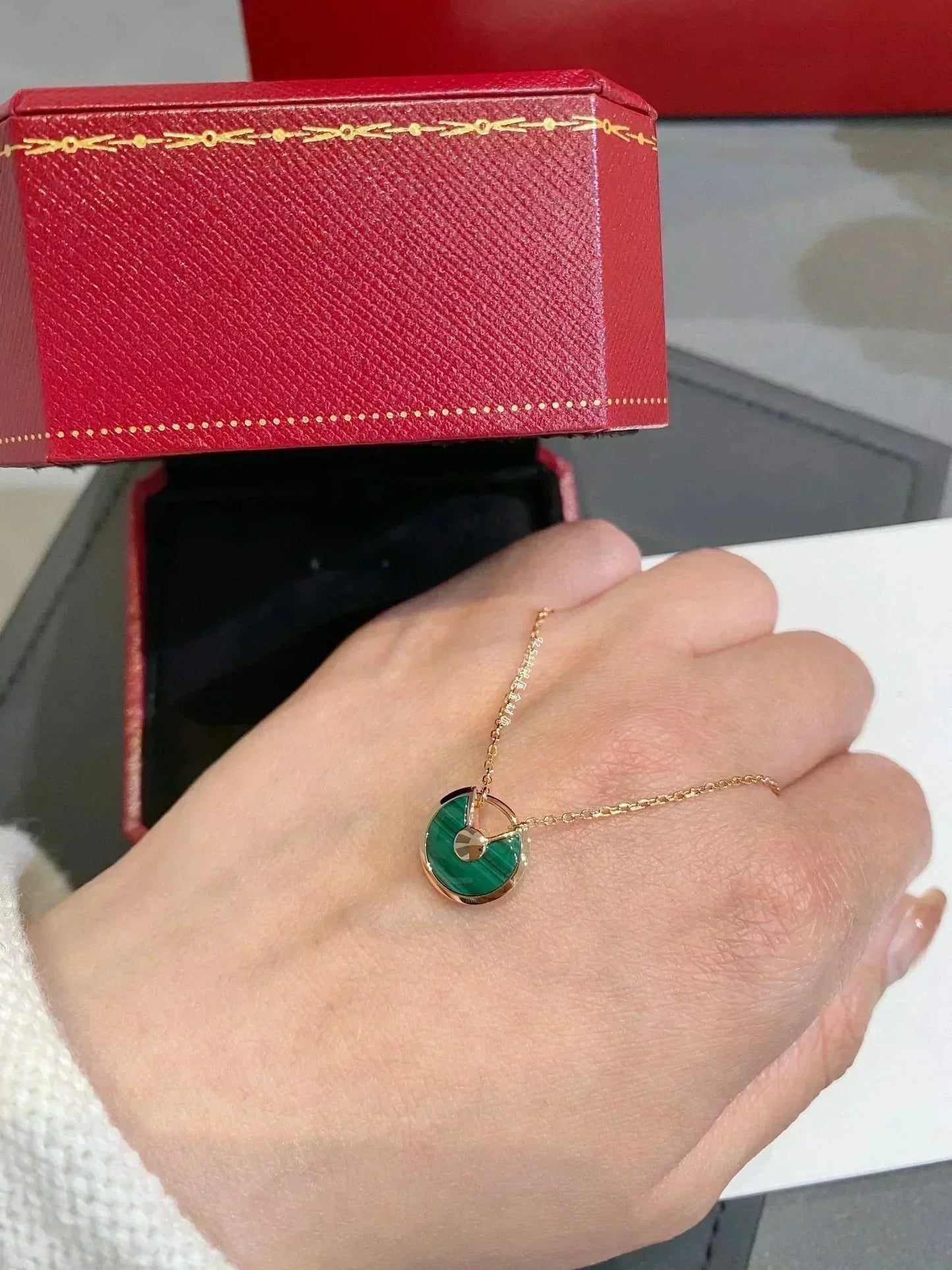 [ORA]AMULETTE ROSE GOLD MALACHITE NECKLACE