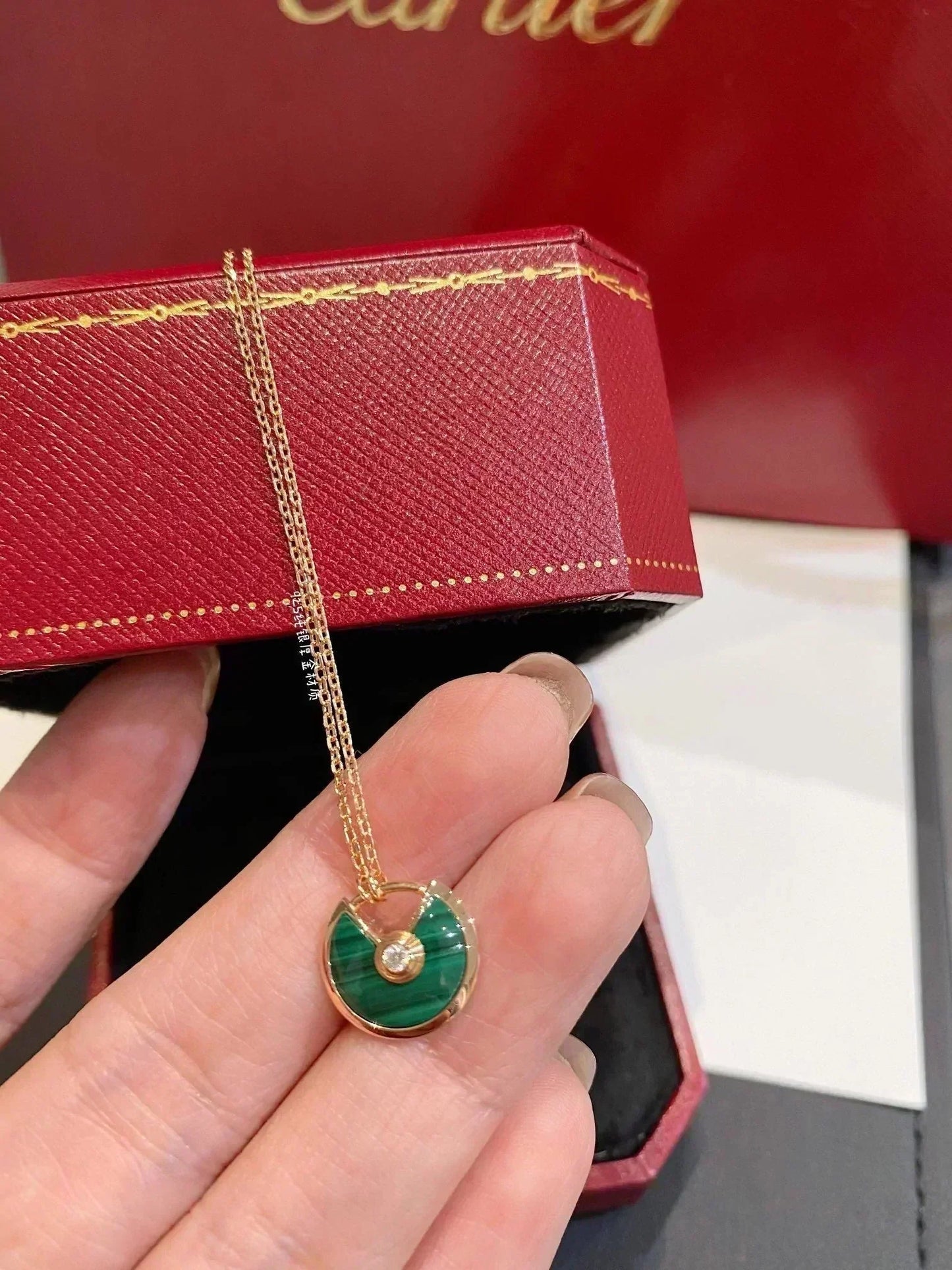[ORA]AMULETTE ROSE GOLD MALACHITE NECKLACE