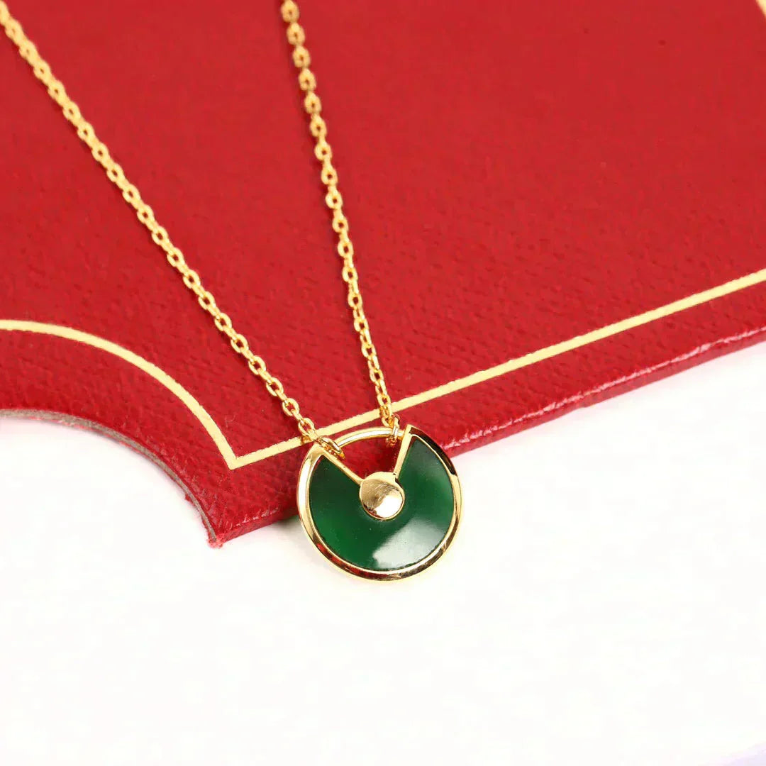 [ORA]AMULETTE GOLD MALACHITE NECKLACE