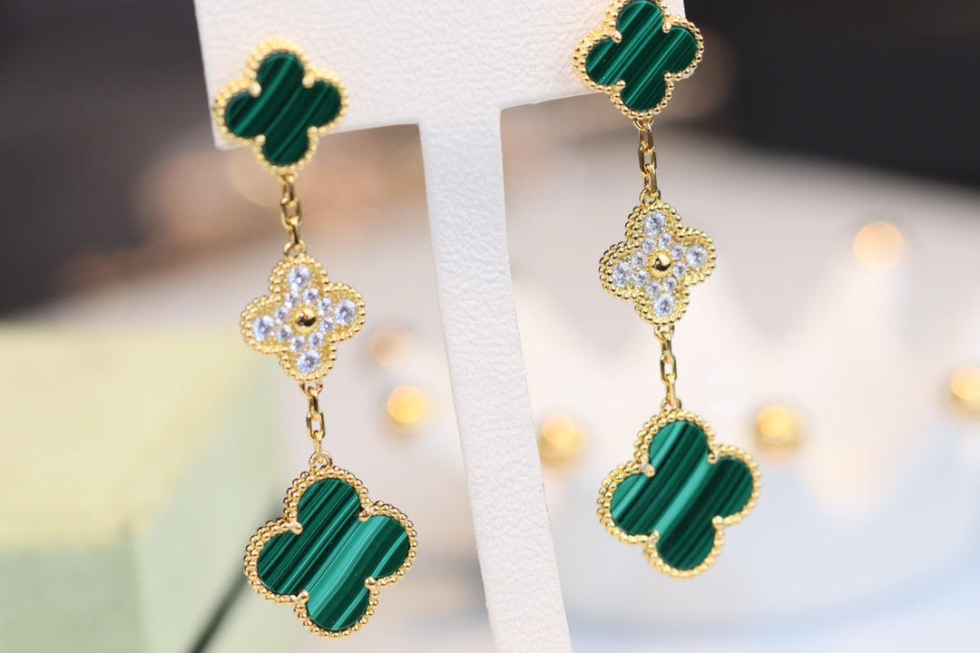 [ORA]CLOVER EARRINGS GOLD MALACHITE DIAMOND 3 MOTIF
