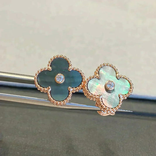 [ORA]CLOVER MEDIUM 1 MOTIFS GRAY MOP  DIAMOND EARRINGS
