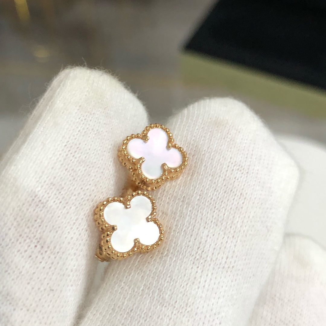 [ORA]CLOVER MINI GOLD EARRINGS
