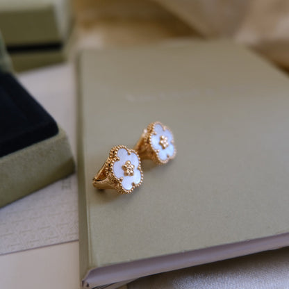 [ORA]LUCKY PINK GOLD WHITE MOP EARRINGS