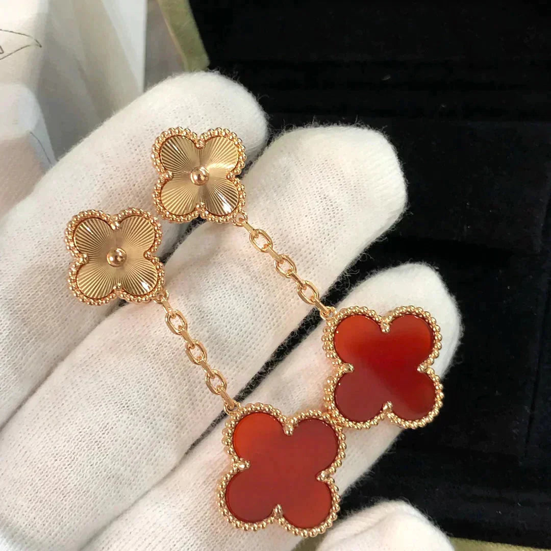 [ORA]CLOVER 2 MOTIF  LASER CARNELIAN EARRINGS