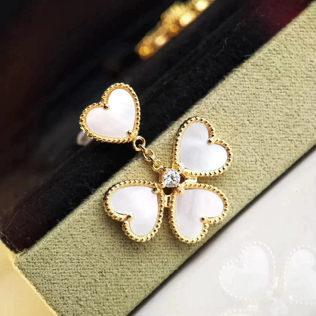 [ORA]CLOVER SWEET WHITE MOP EARRINGS