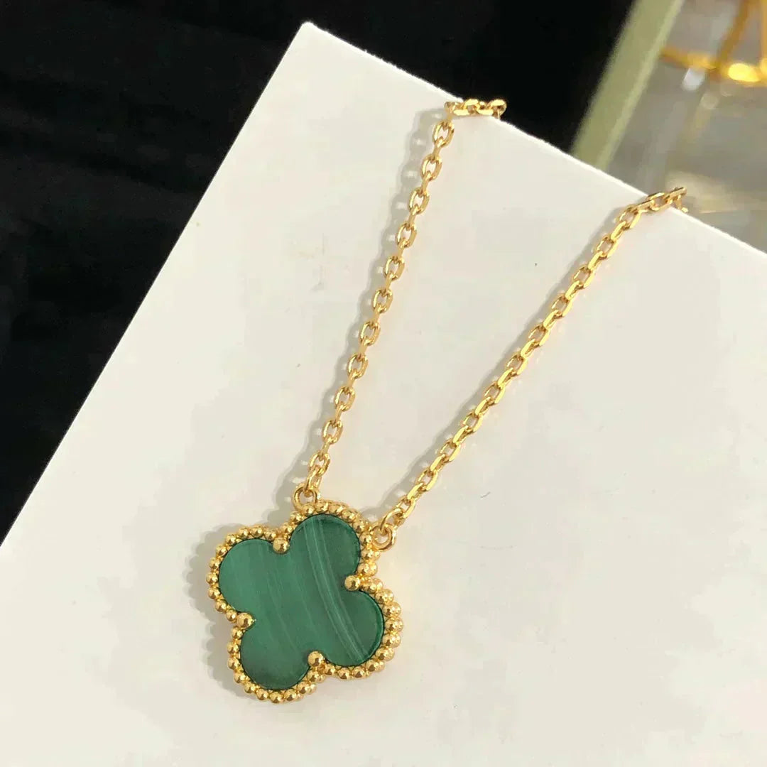 [ORA]CLOVER 15MM MALACHITE SINGLE FLOWER  NECKLACE