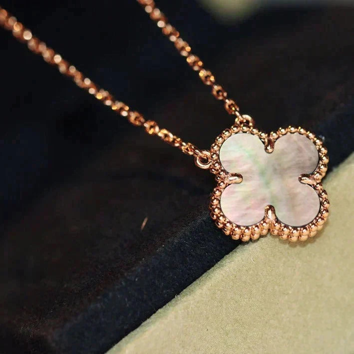 [ORA]CLOVER 15MM GRAUE PERLMUTTKETTE
