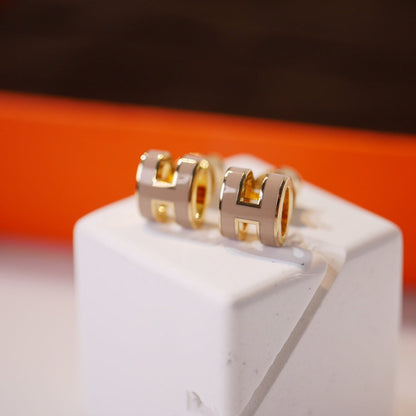 [ORA]MINI POP H GOLD EARRINGS GREY